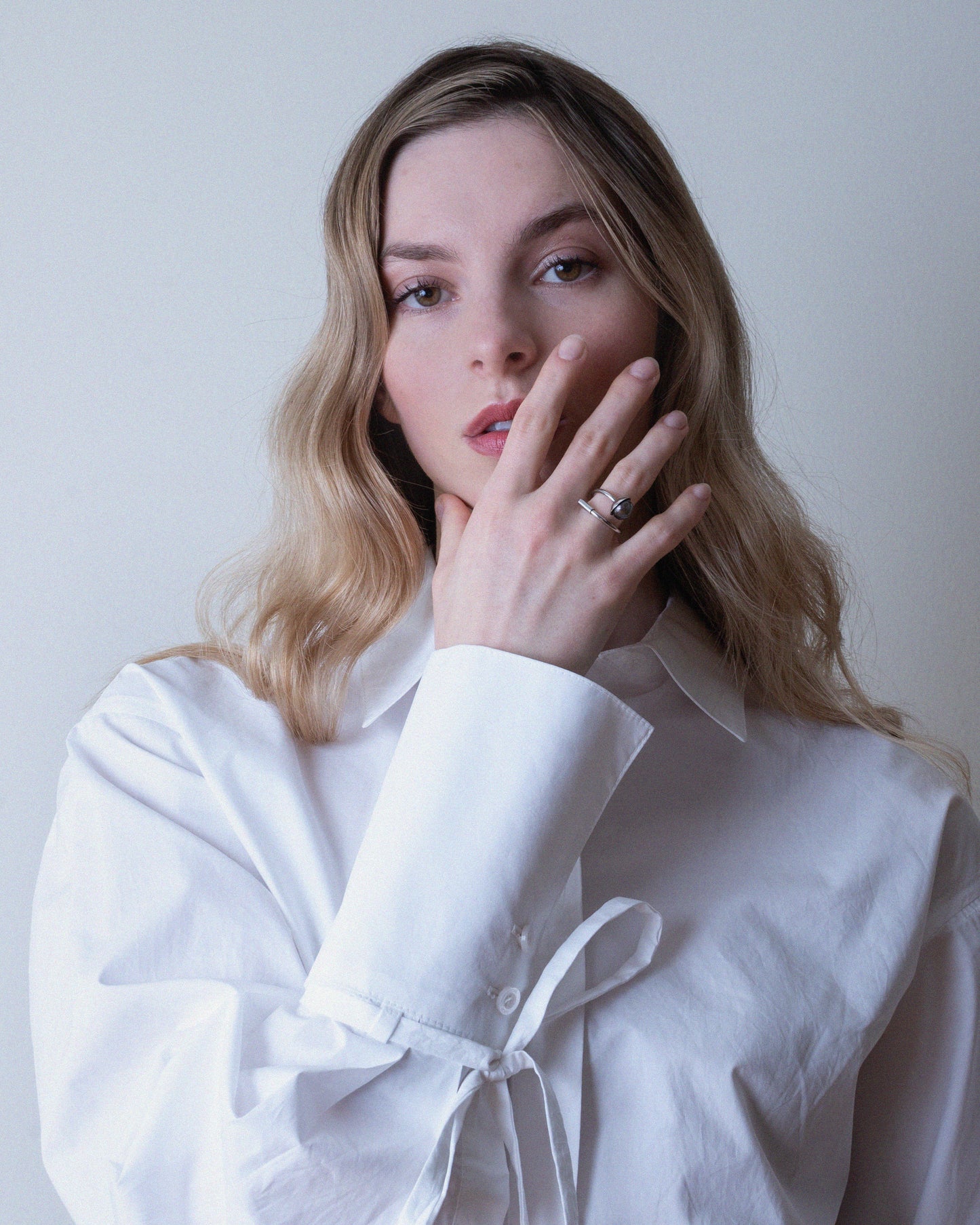 Prsten Éclat Noir - stříbro Ag (925/1000), perla, Moissanit