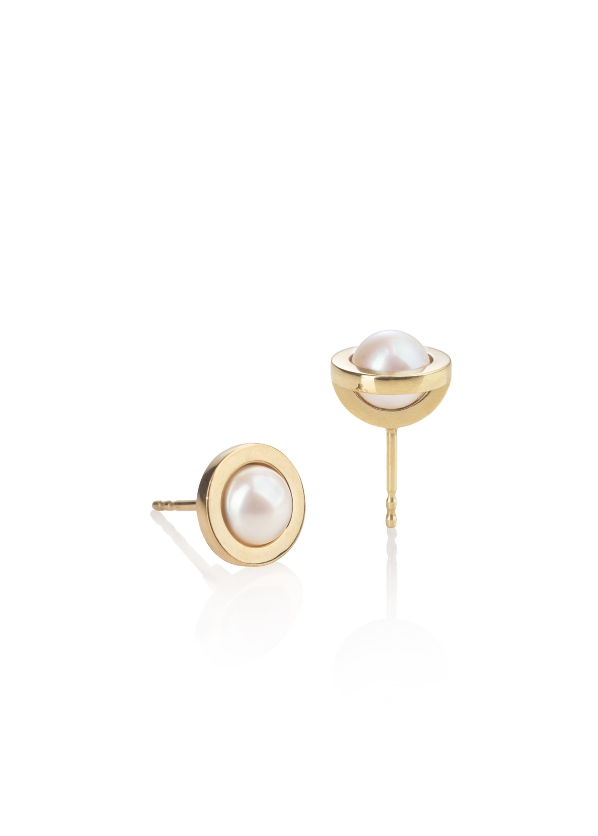 Designové peckové náušnice s perlou ze stříbra nebo 14k zlata z kolekce Earth Pearls – Katerina Reich