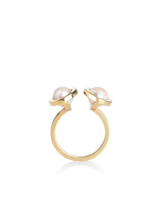 Designový prsten s perlou ze stříbra nebo 14k zlata z kolekce Earth Pearls – Katerina Reich