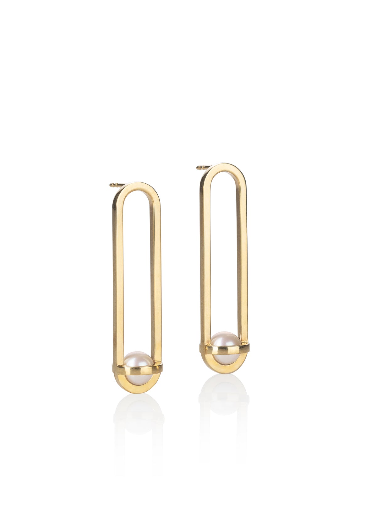 Designové dlouhé náušnice s perlou ze stříbra nebo 14k zlata z kolekce Earth Pearls – Katerina Reich